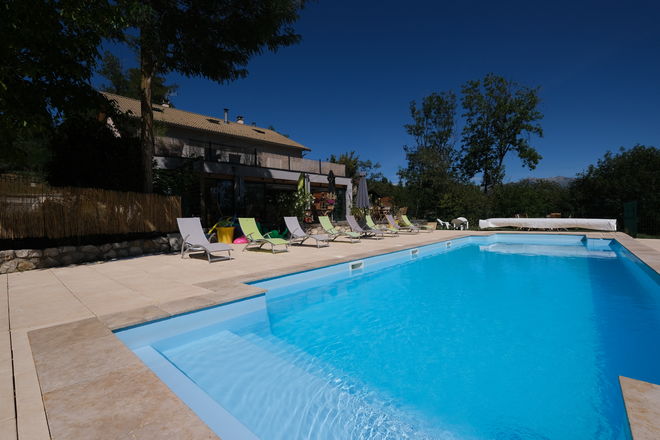 Terrasse Piscine - © Camping Napoléon Terrasse Piscine - © Camping Napoléon