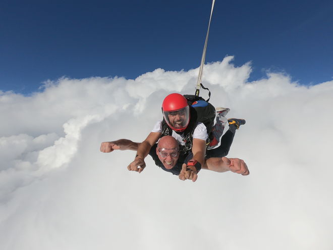 Saut parachute Tallard - © Paradrenalin Saut parachute Tallard - © Paradrenalin